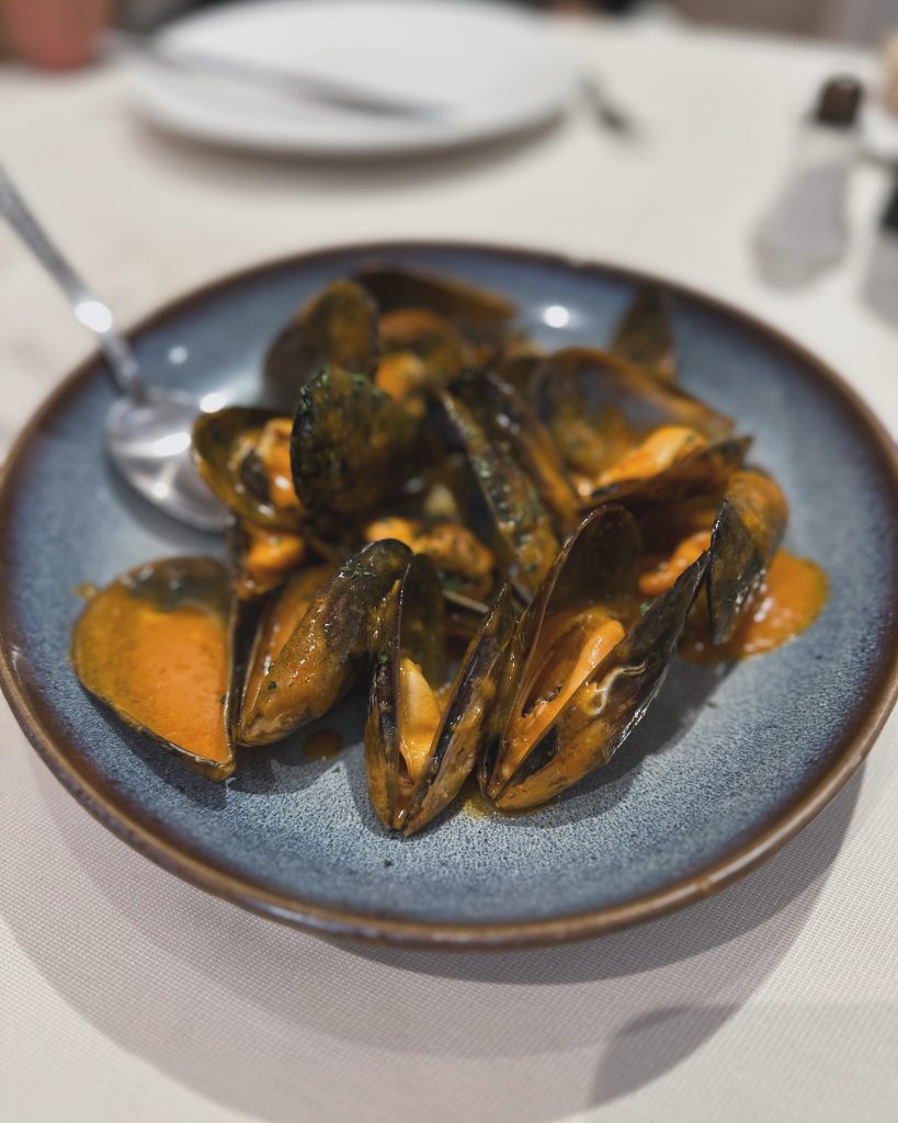Mejillones con salsa Vizcaina