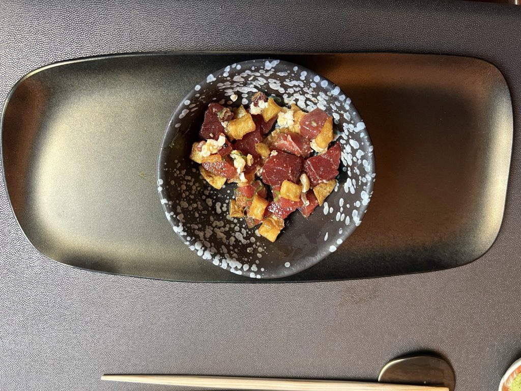 TARTAR MAGURO ESTRELLADO