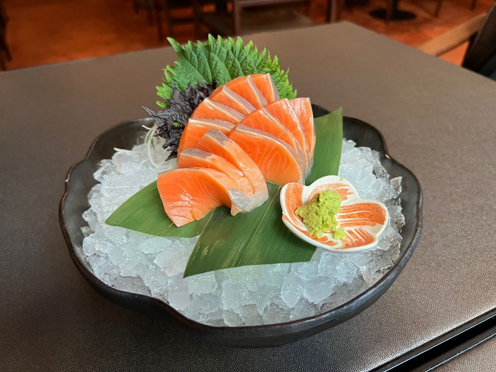 Sashimi de salmón by José Cotino